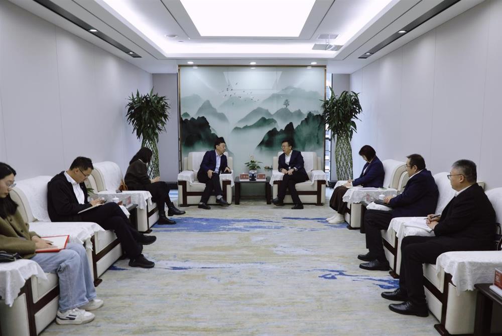 政企聯(lián)動(dòng)，共謀發(fā)展新路徑！ 濟(jì)南市商務(wù)局一行到產(chǎn)發(fā)集團(tuán)座談交流